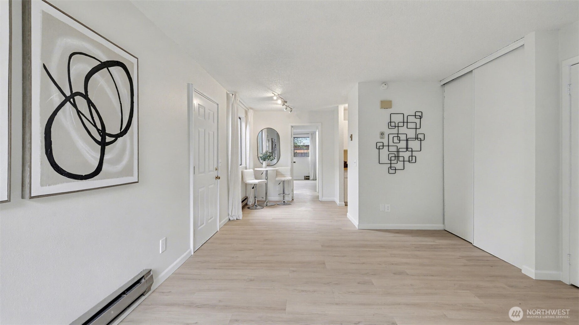 421 Wells Avenue South Renton, WA 98057 - Photo 5 of 40 Gallery Image 5