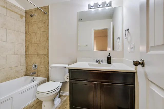 $2,200 | 322 Vermillion Marble Trail, Buda, TX 78610