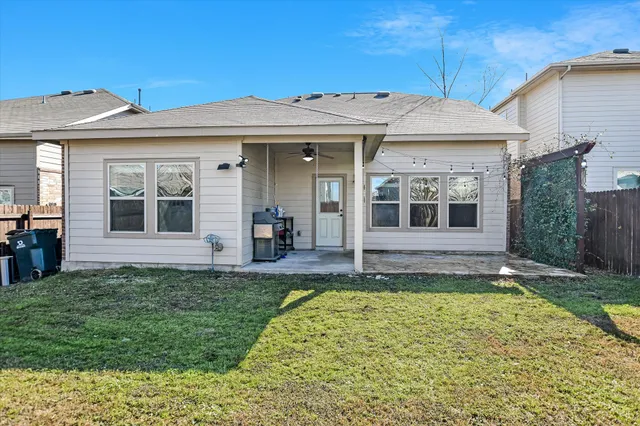 $2,200 | 322 Vermillion Marble Trail, Buda, TX 78610