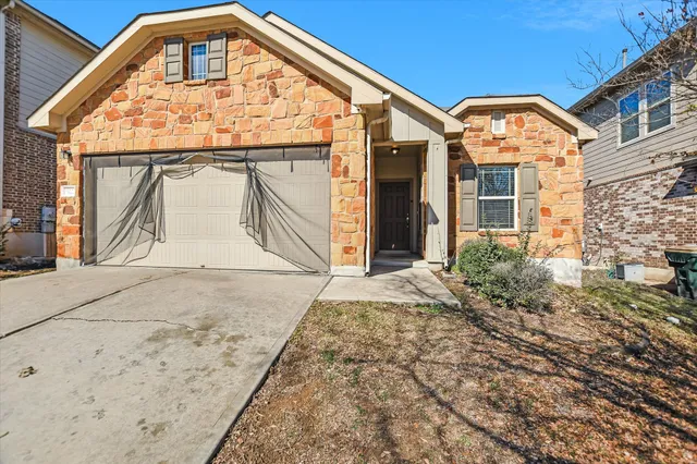 $2,200 | 322 Vermillion Marble Trail, Buda, TX 78610