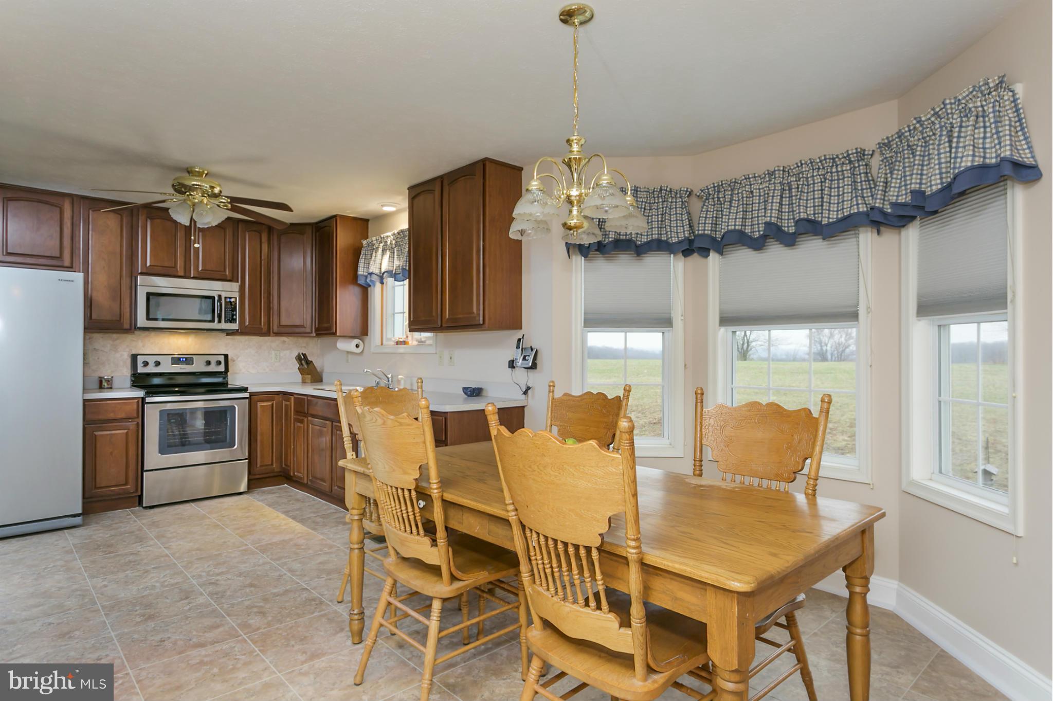 4395 Wine Road Westminster, MD 21158 - Photo 9 of 26 SPACIOUS KITCHEN AND BREAKFAST NOOK