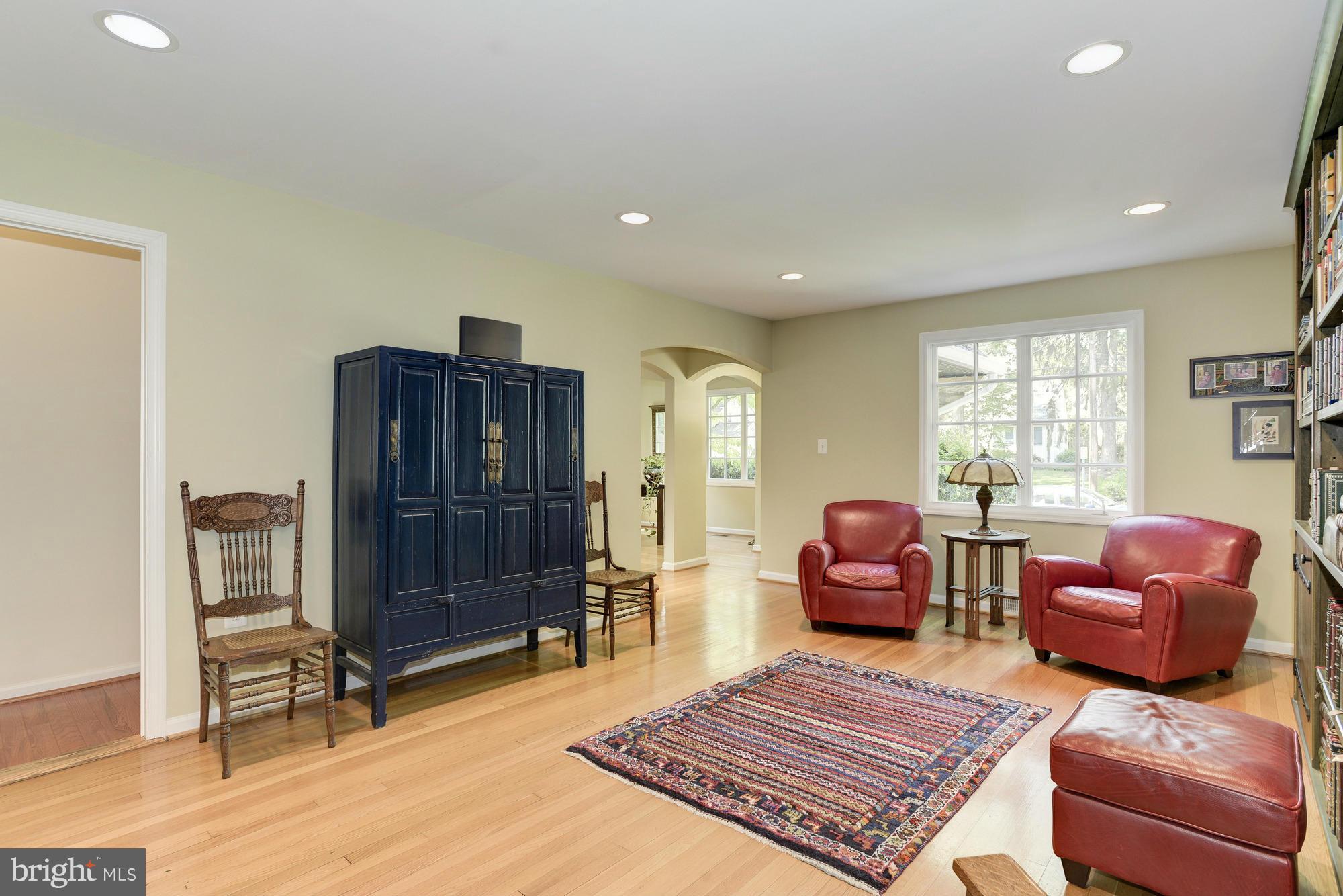 4611 Merivale Road Chevy Chase, MD 20815 - Photo 7 of 30 Living Room