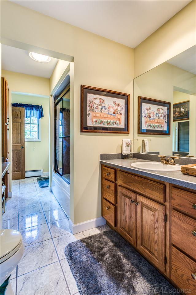 1322 Phipps Road Carsonville, MI 48419 - Photo 57 of 85 Upper Full Bath