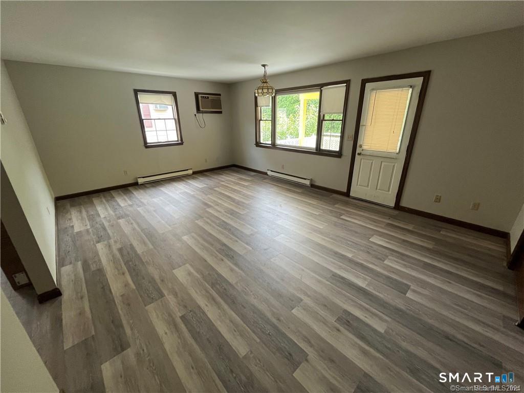 302 Boston Post Road Waterford, CT 06385 - Photo 6 of 10