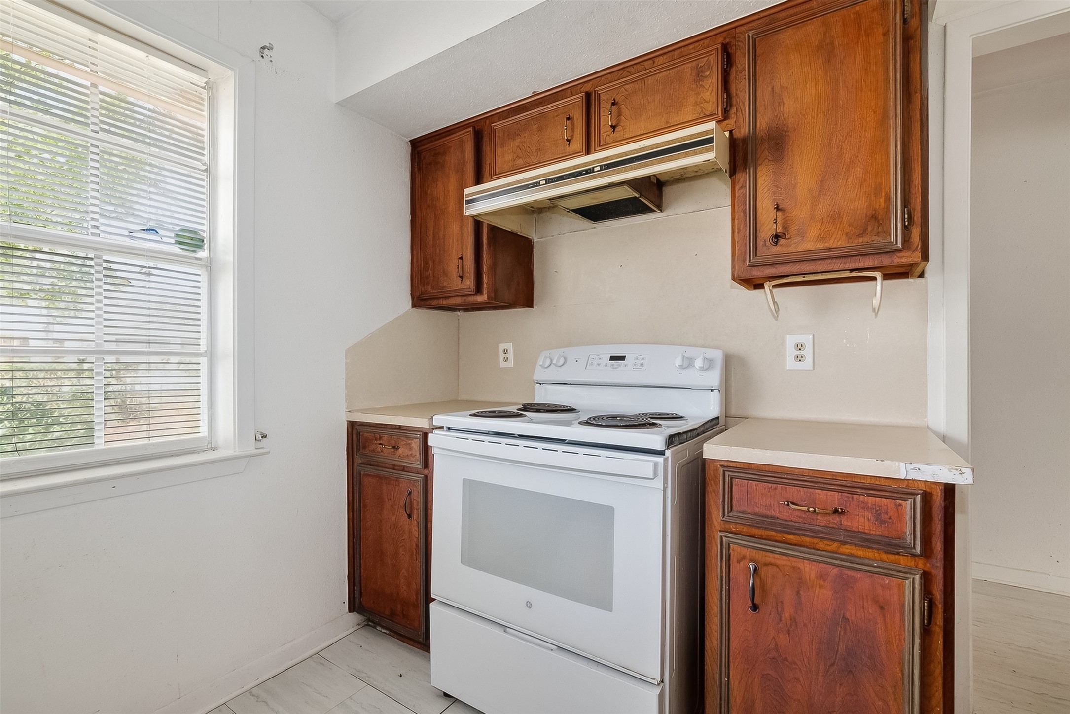 20706 Emerald Street Prairie View, TX 77484 - Photo 16 of 47