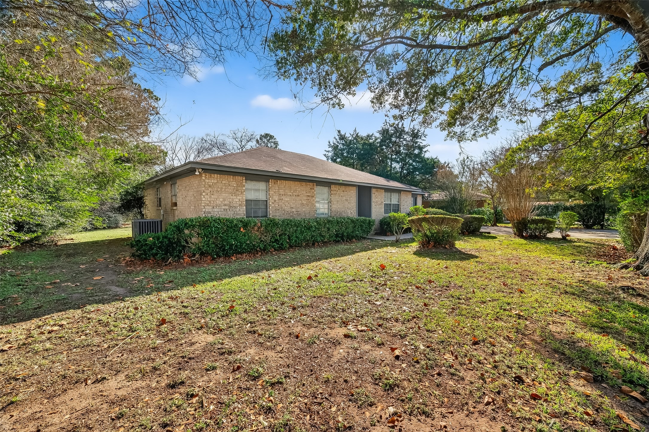 20706 Emerald Street Prairie View, TX 77484 - Photo 2 of 47