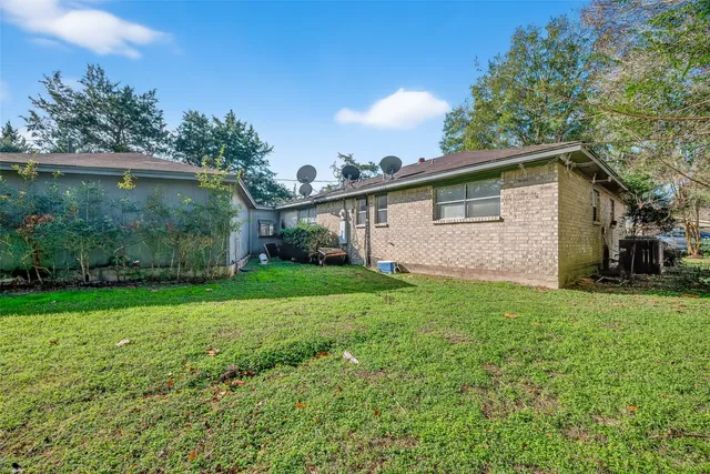 $1,850 | 20706 Emerald Street, Prairie View, TX 77484