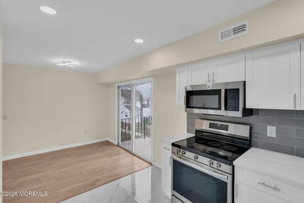 $325,000 | 10 Maine Court, Unit 734, Matawan, NJ 07747
