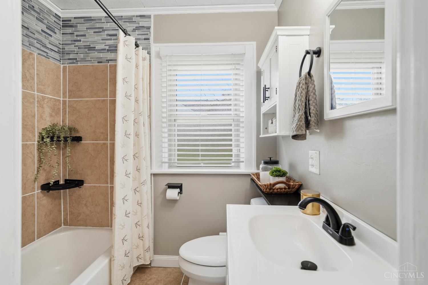 3702 Brotherton Road Cincinnati, OH 45209 - Photo 25 of 49 Gallery Image 25