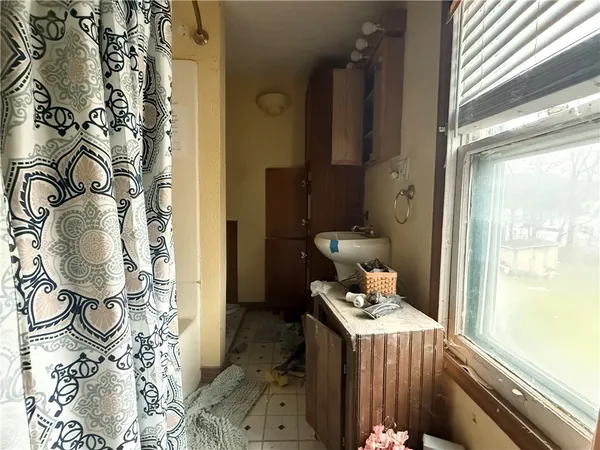 $59,900 | 1672 Grand Central Avenue, Elmira, NY 14903