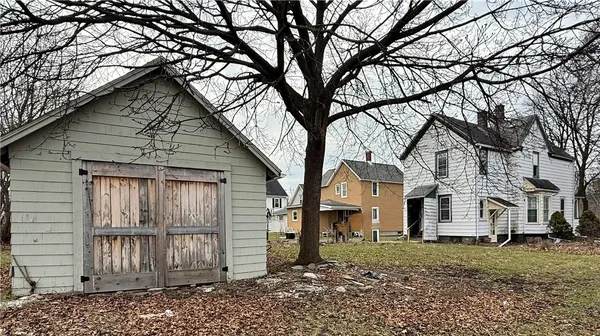 $59,900 | 1672 Grand Central Avenue, Elmira, NY 14903