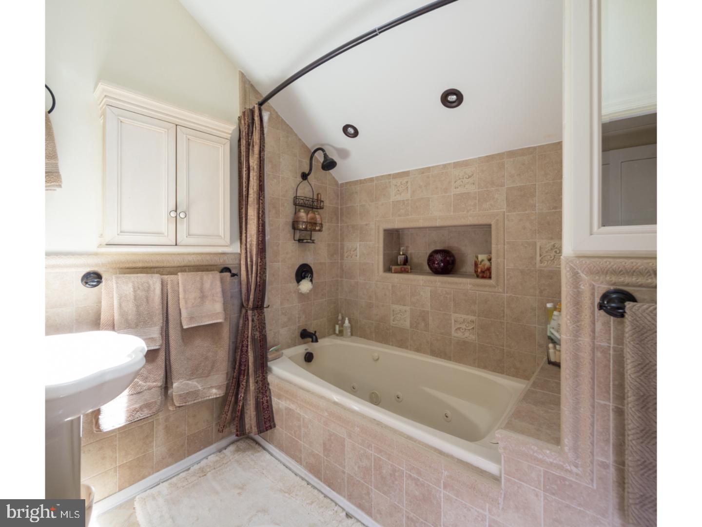 460 Brownsburg Road Newtown, PA 18940 - Photo 14 of 25 Gallery Image 14