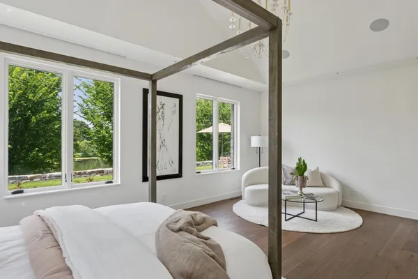 $7,990,000 | 2505 Lake Of The Isles Parkway East, Minneapolis, MN 55405