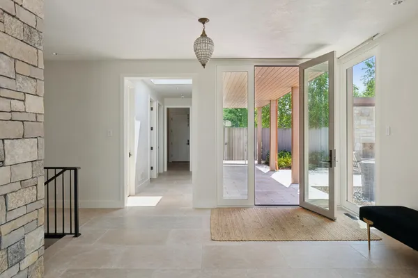 $7,990,000 | 2505 Lake Of The Isles Parkway East, Minneapolis, MN 55405