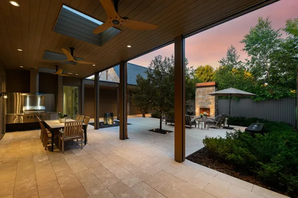 $7,990,000 | 2505 Lake Of The Isles Parkway East, Minneapolis, MN 55405