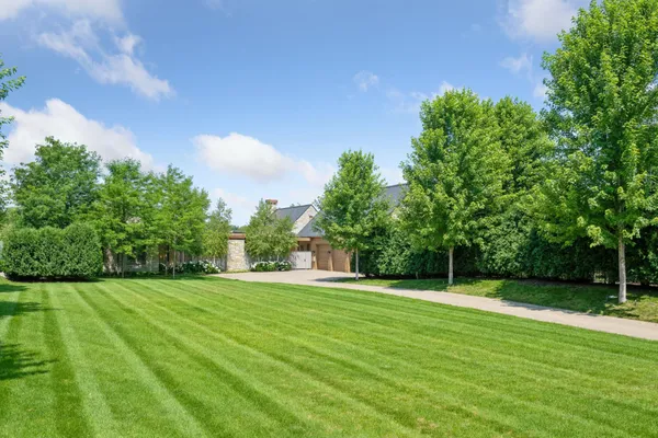 $7,990,000 | 2505 Lake Of The Isles Parkway East, Minneapolis, MN 55405