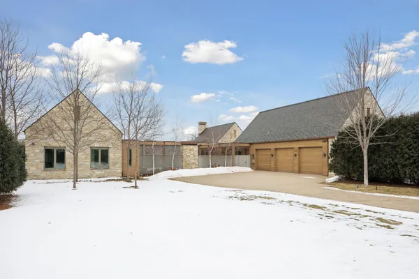 $7,990,000 | 2505 Lake Of The Isles Parkway East, Minneapolis, MN 55405