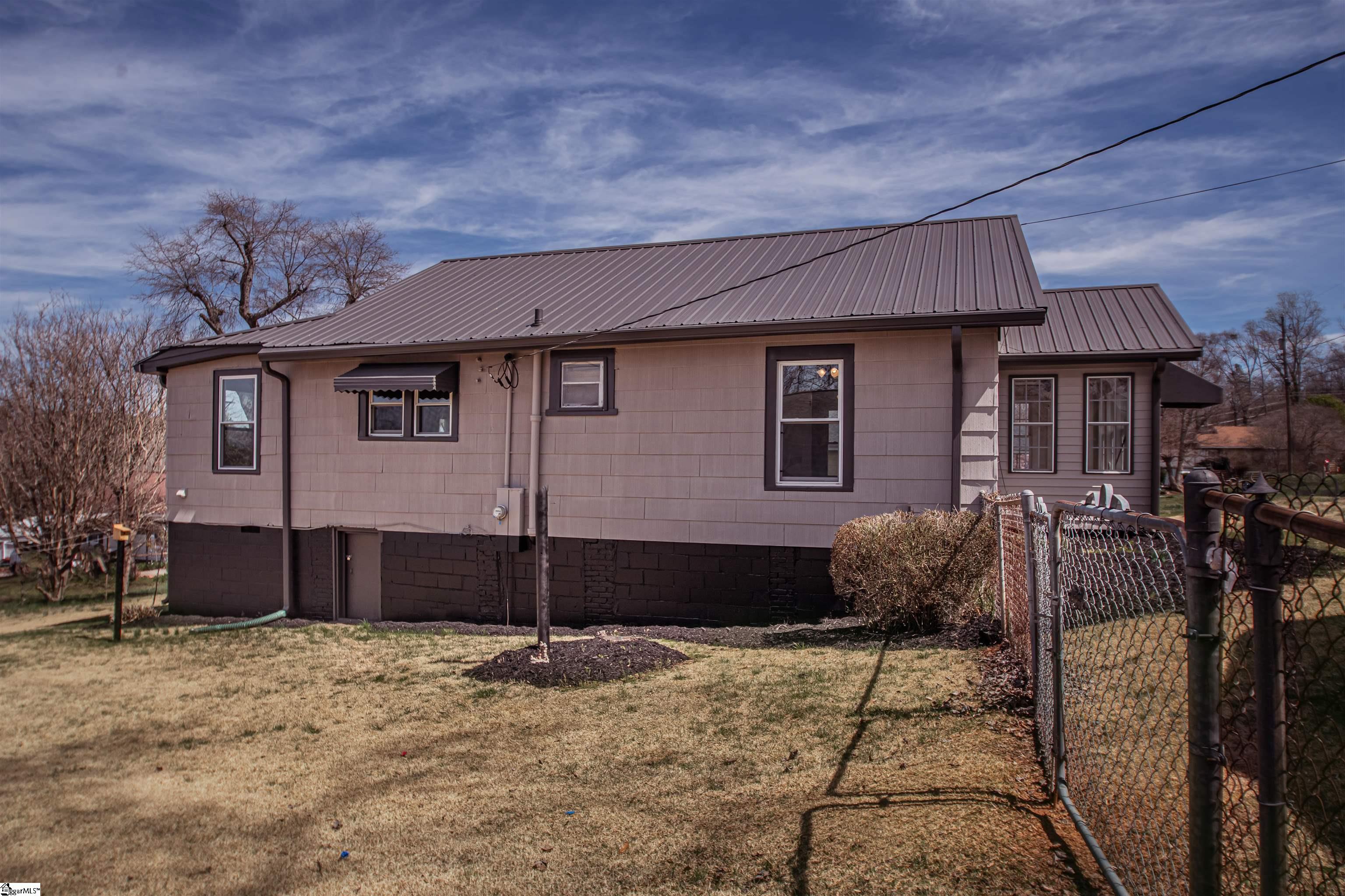 113 Ligon Street Pickens, SC 29671 - Photo 5 of 38