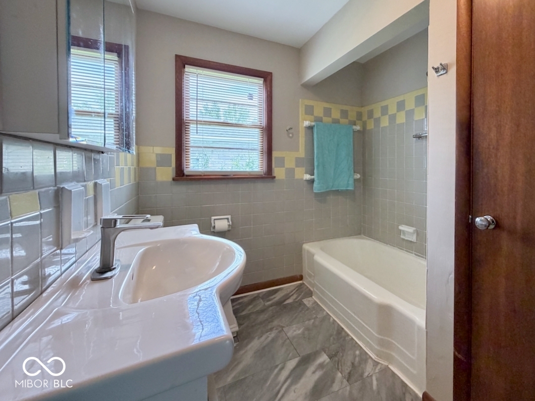 312 South Carr Road Plainfield, IN 46168 - Photo 24 of 45