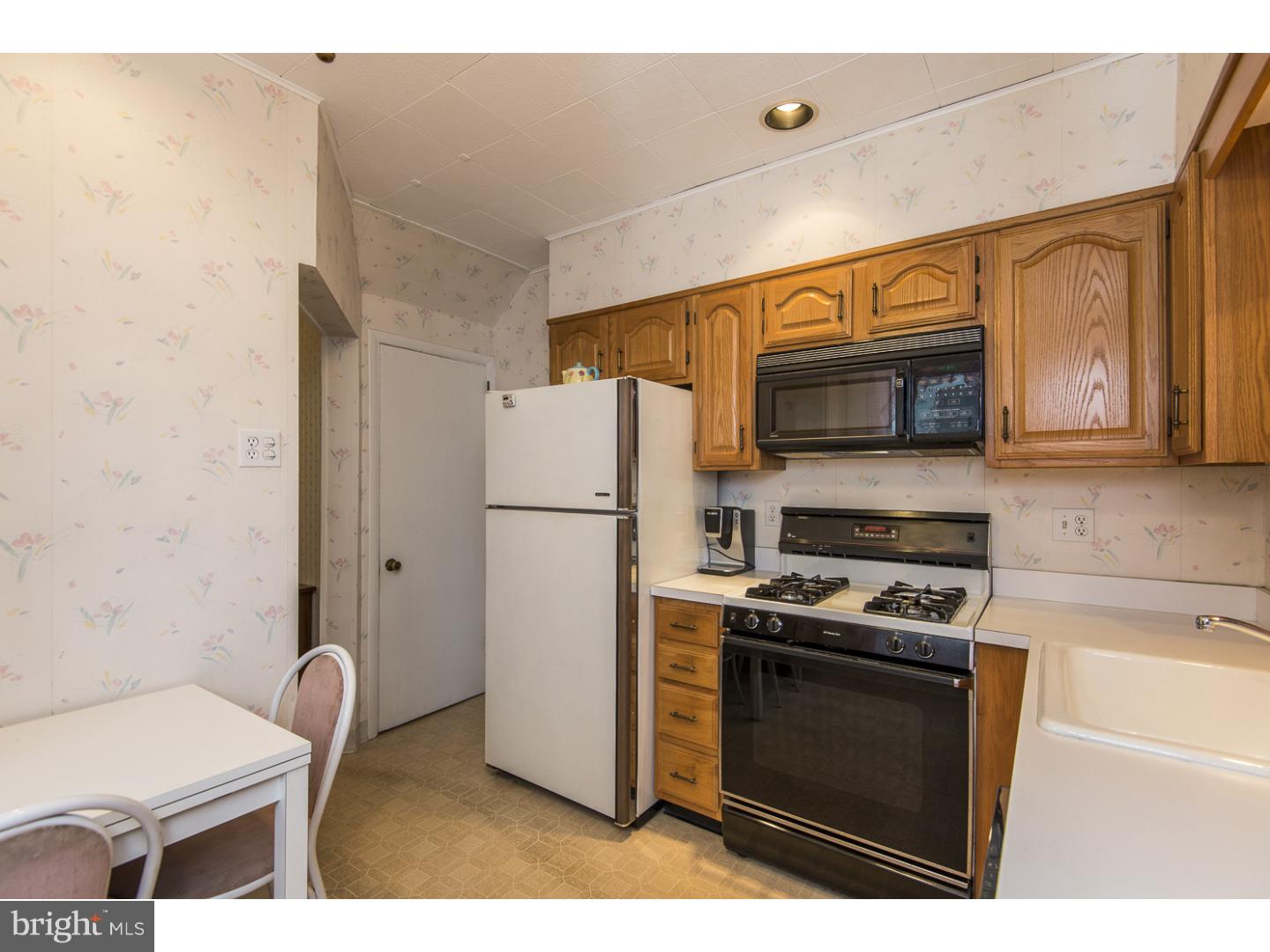 1421 Lawrence Road Havertown, PA 19083 - Photo 7 of 23 Kitchen