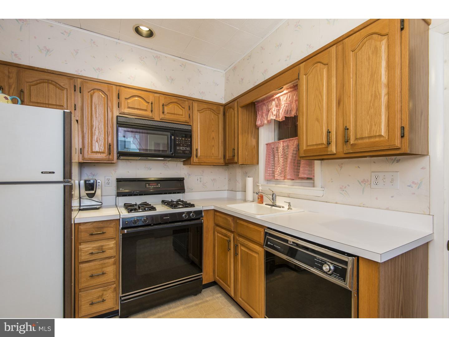 1421 Lawrence Road Havertown, PA 19083 - Photo 8 of 23 Kitchen