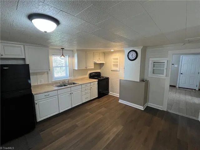 $995 | 3912 Overdale Road, Winston-Salem, NC 27107