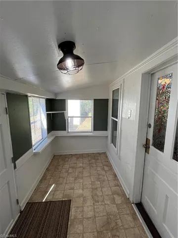 $995 | 3912 Overdale Road, Winston-Salem, NC 27107