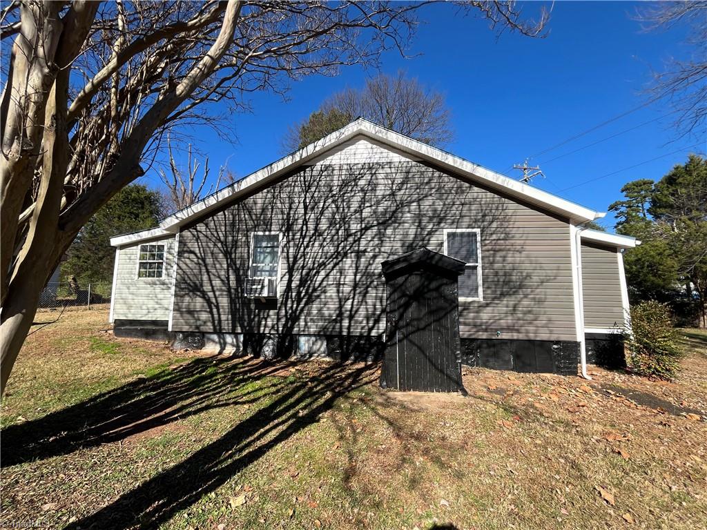 3912 Overdale Road Winston-Salem, NC 27107 - Photo 8 of 26