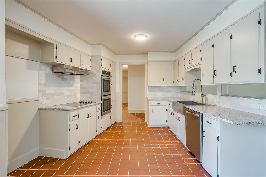 6301 Greenfield Road Fort Worth, TX 76135 - Photo 7 of 28 Gallery Image 7