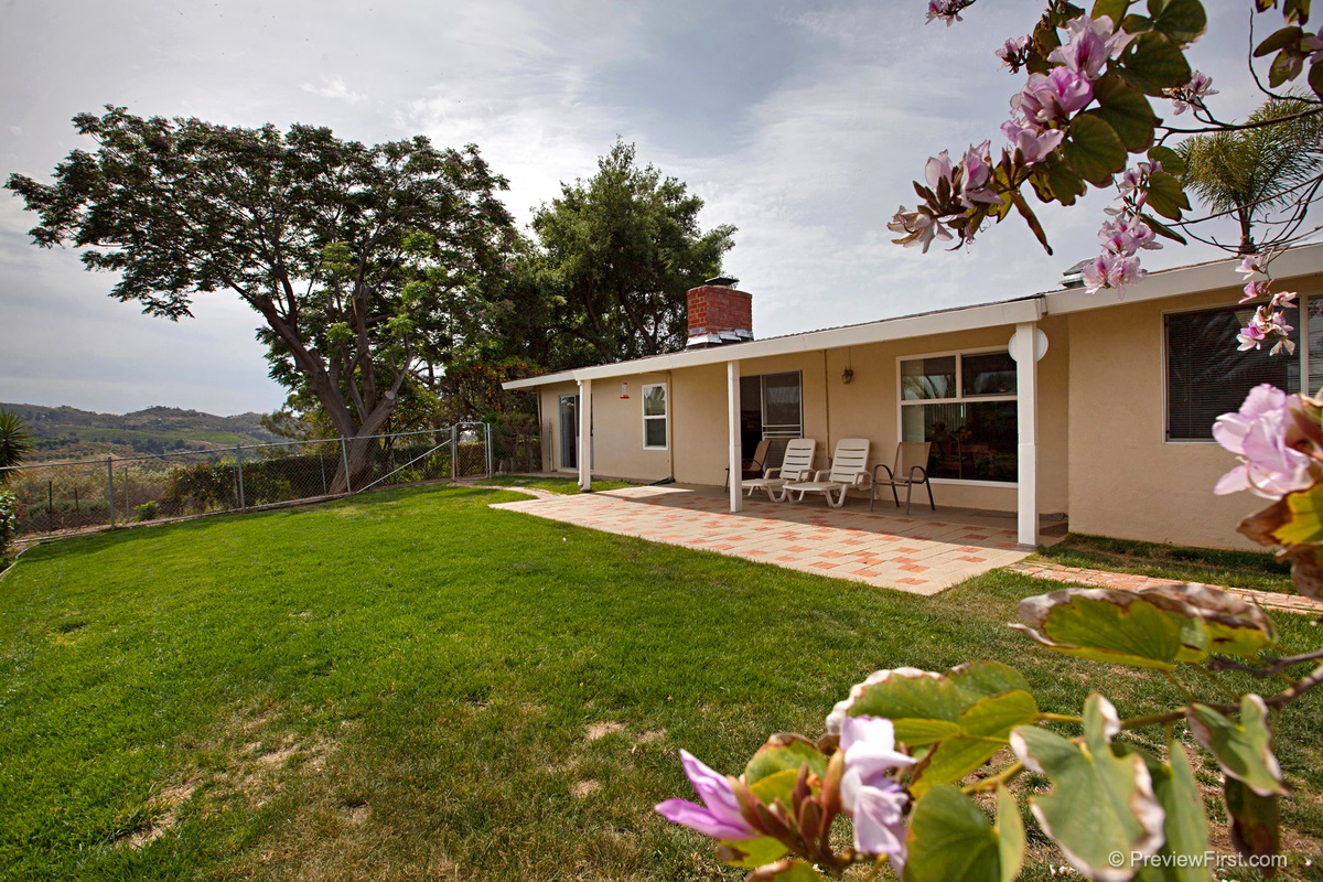 31601 Wrightwood Road Bonsall, CA 92003 - Photo 21 of 25 Gallery Image 21