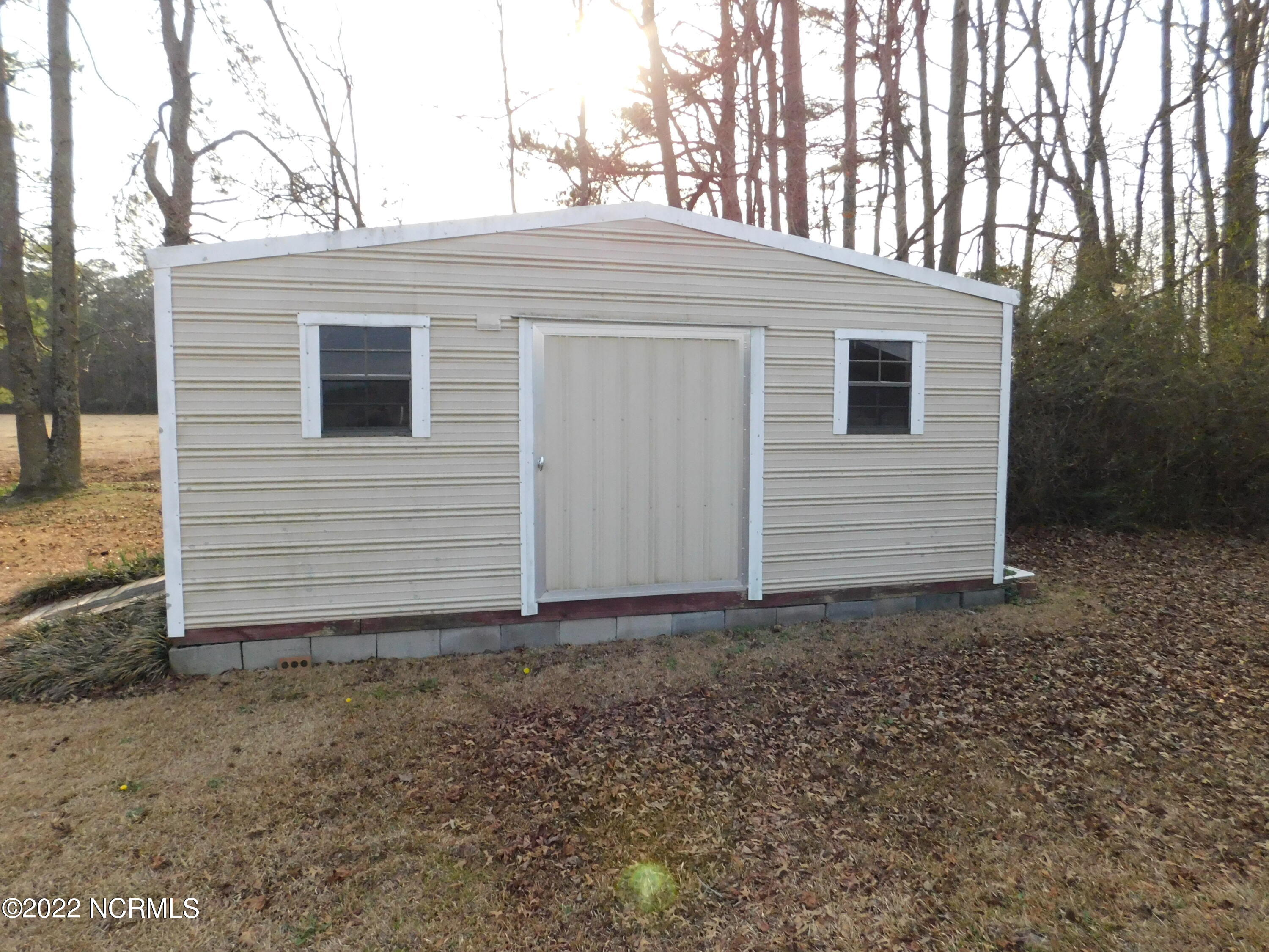 2068 South Duffie Road Red Springs, NC 28377 - Photo 36 of 46 shop