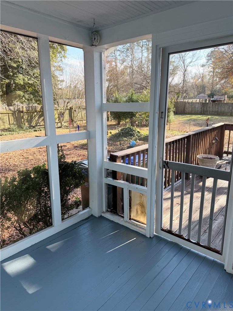 5529 Snead Road Richmond, VA 23224 - Photo 36 of 46 Screened in porch
