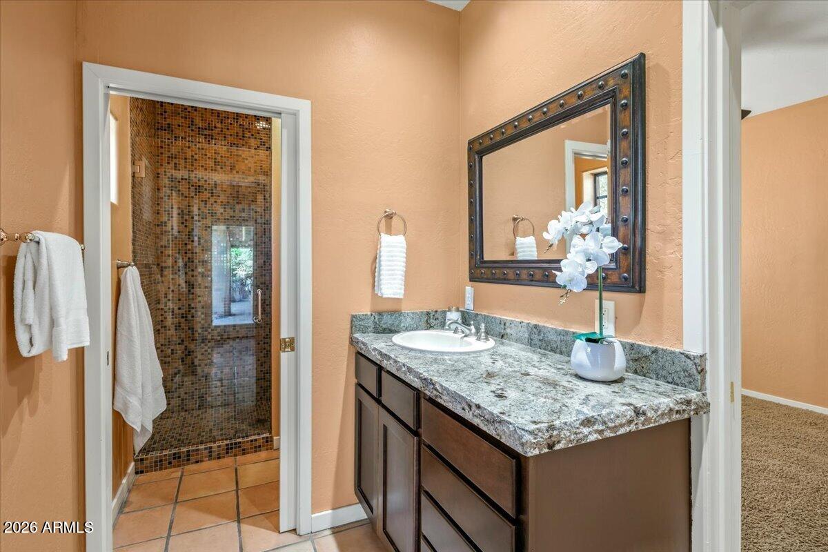 25255 North Ranch Gate Road Scottsdale, AZ 85255 - Photo 33 of 58 42-Ensuite 3 Bath