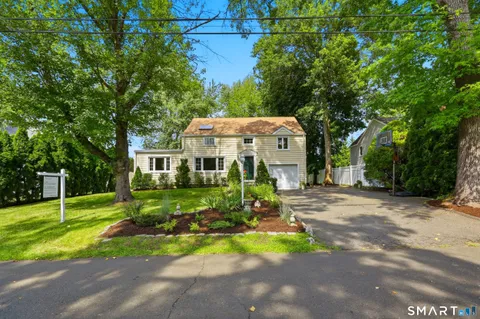 $1,050,000 | 29 Lynn Court, Darien, CT 06820