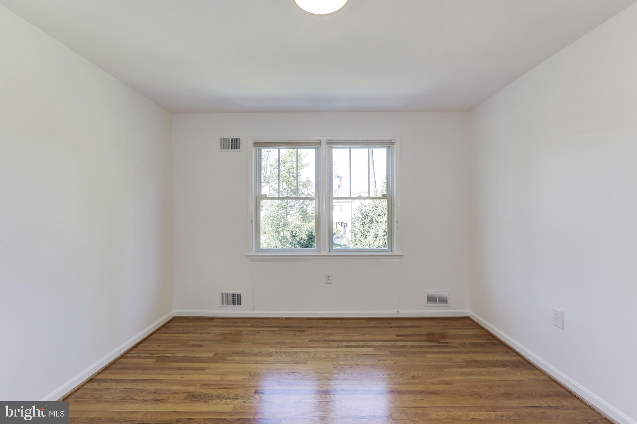 4208 Maple Terrace Chevy Chase, MD 20815 - Photo 25 of 40 Third Bedroom