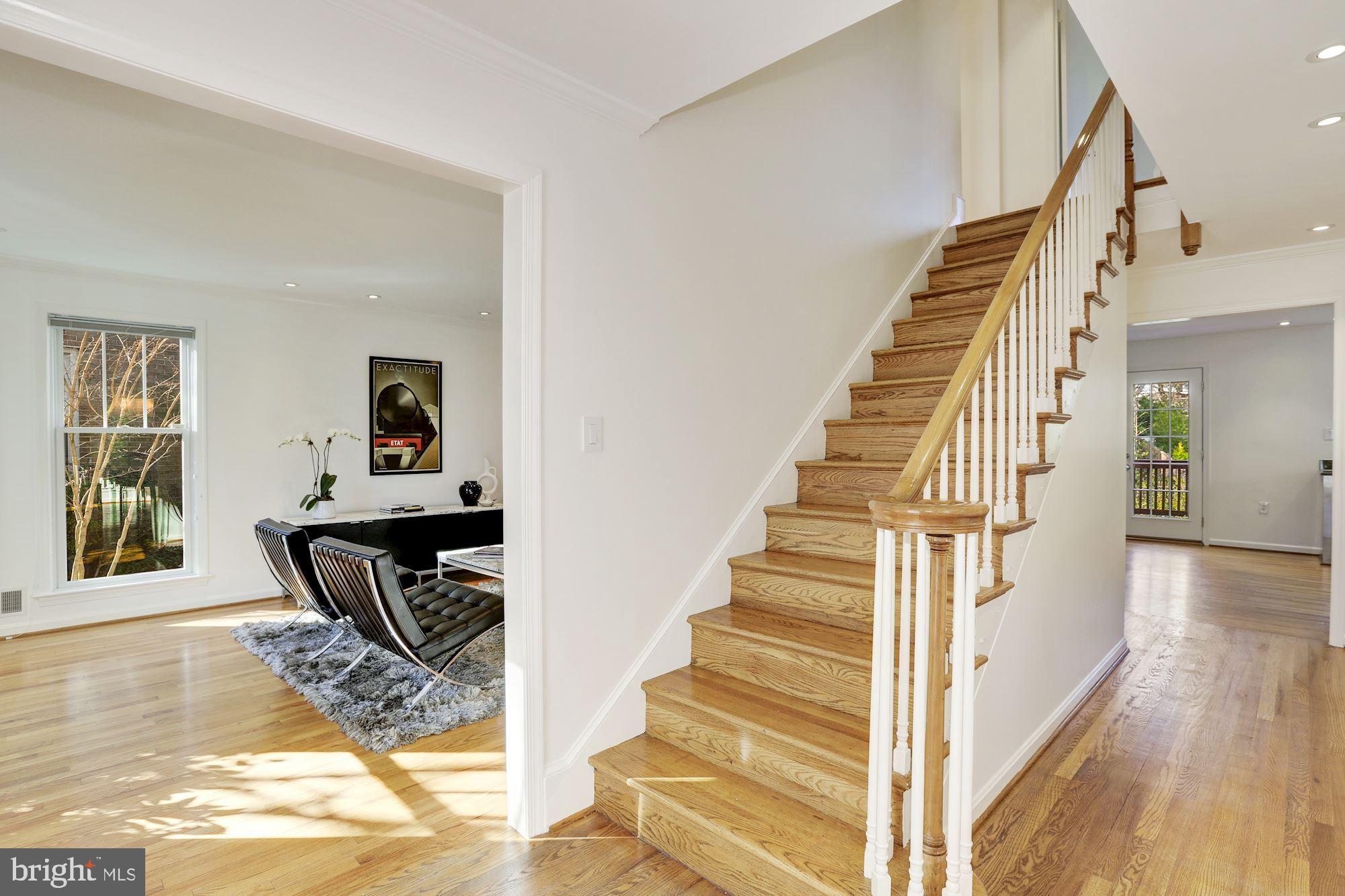 4208 Maple Terrace Chevy Chase, MD 20815 - Photo 4 of 40 Foyer