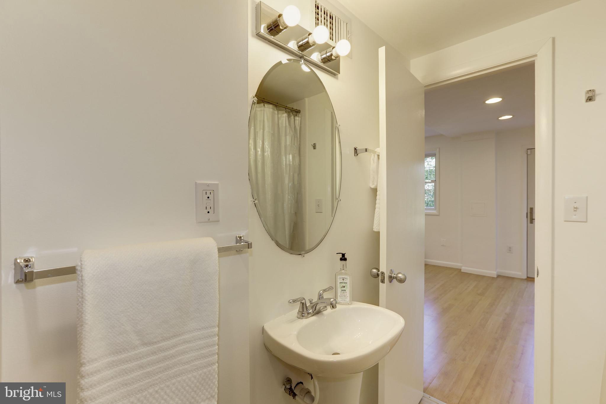 4208 Maple Terrace Chevy Chase, MD 20815 - Photo 33 of 40 Third Full Bathroom