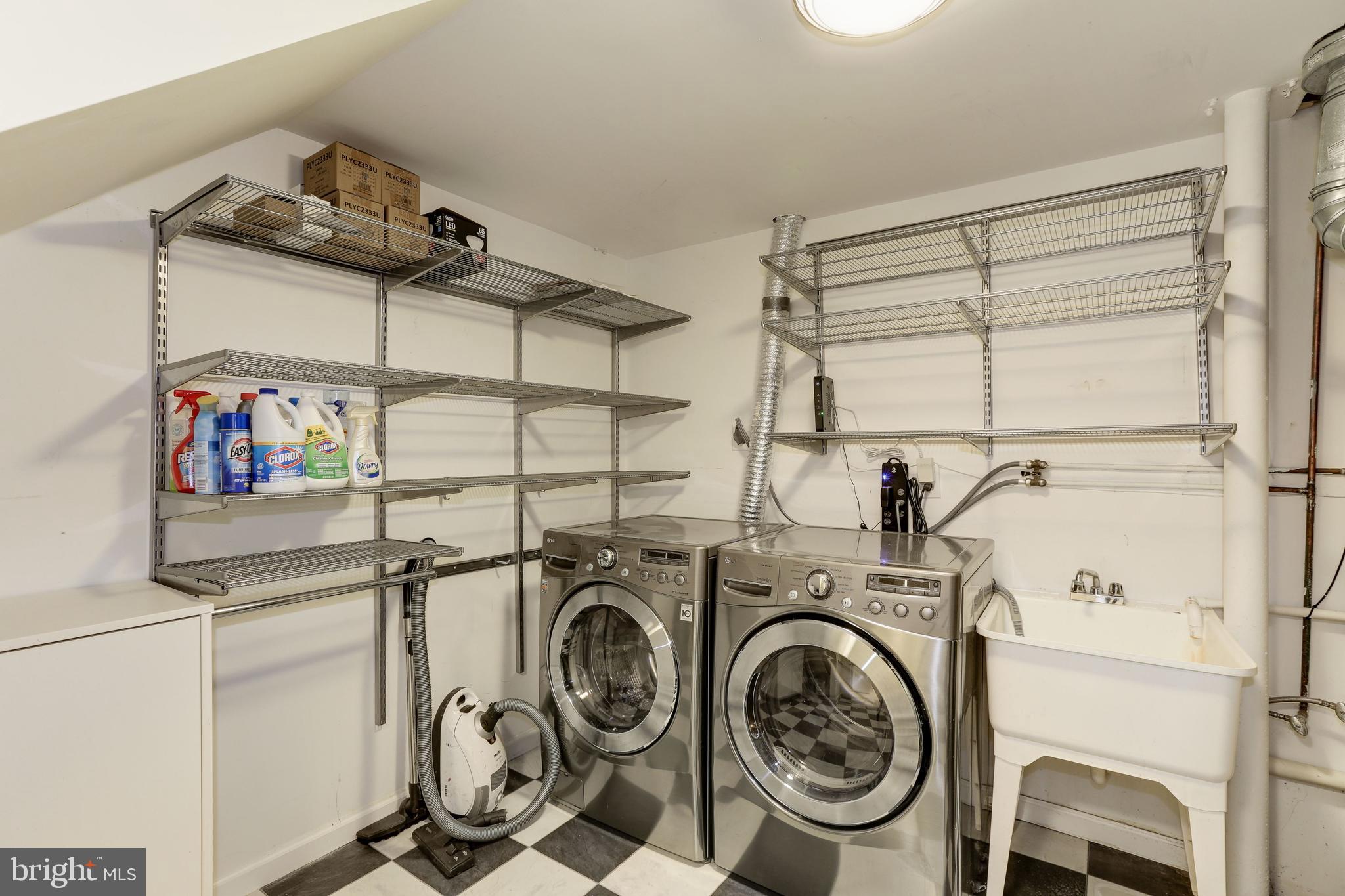 4208 Maple Terrace Chevy Chase, MD 20815 - Photo 34 of 40 Laundry Room