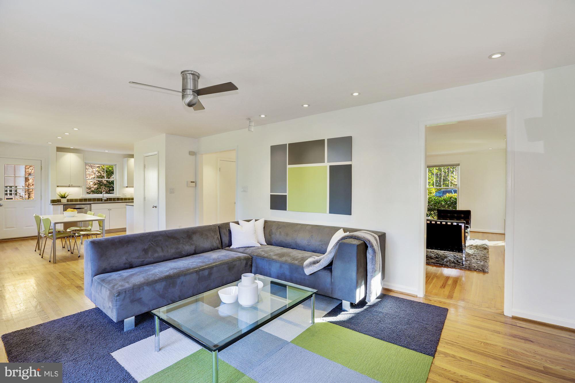 4208 Maple Terrace Chevy Chase, MD 20815 - Photo 9 of 40 Family Room/Kitchen