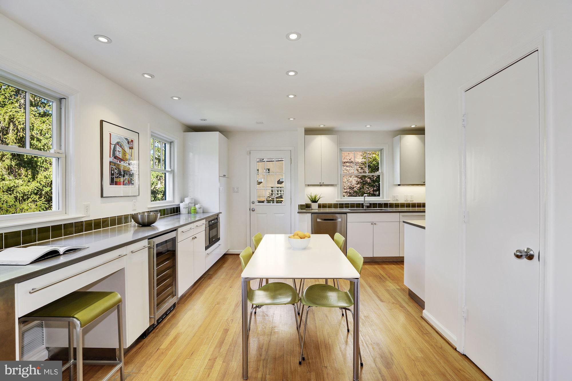 4208 Maple Terrace Chevy Chase, MD 20815 - Photo 10 of 40 Eat-in Kitchen