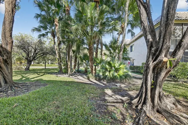 $339,000 | 380 Racquet Club Road, Unit 106, Weston, FL 33326