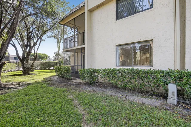 $339,000 | 380 Racquet Club Road, Unit 106, Weston, FL 33326