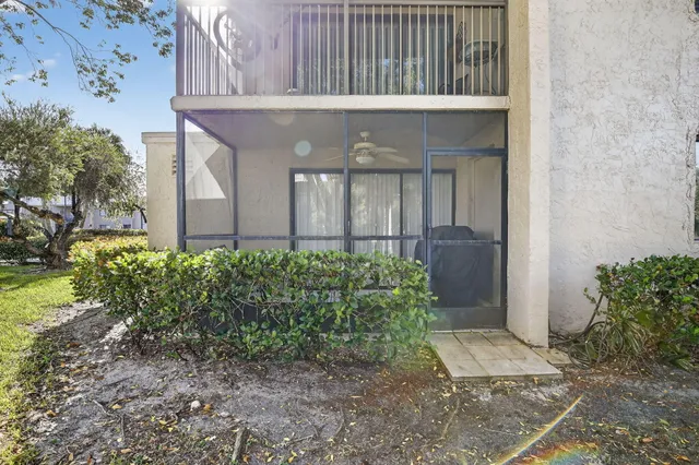 $339,000 | 380 Racquet Club Road, Unit 106, Weston, FL 33326