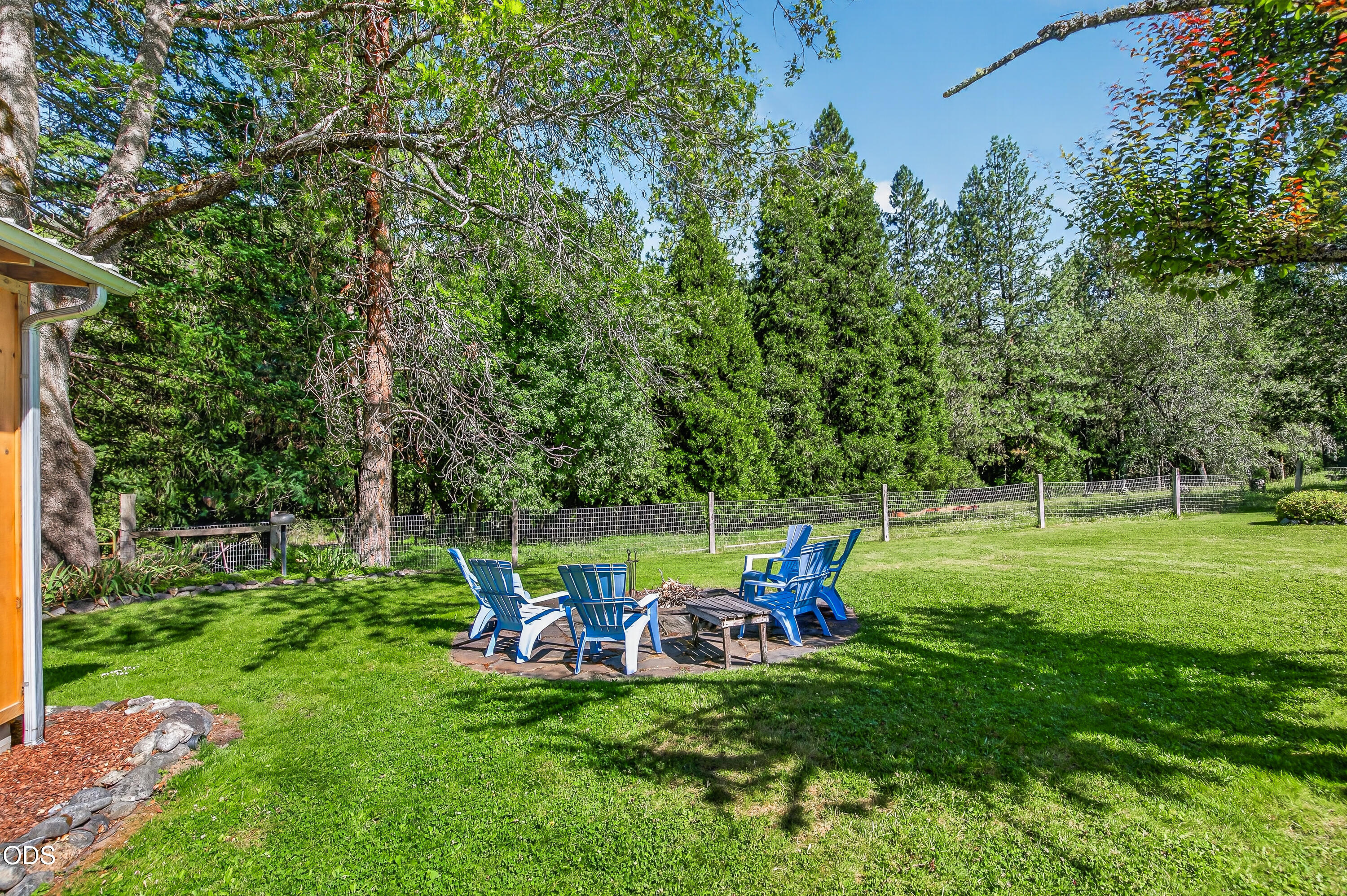 9662 Upper Applegate Road Jacksonville, OR 97530 - Photo 44 of 58