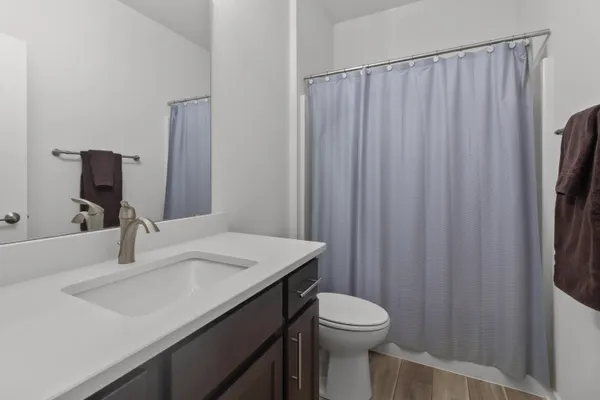 $579,900 | 2689 Mapleton Avenue, East Troy, WI 53120