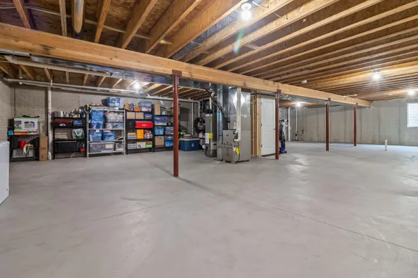 $579,900 | 2689 Mapleton Avenue, East Troy, WI 53120