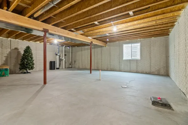 $579,900 | 2689 Mapleton Avenue, East Troy, WI 53120