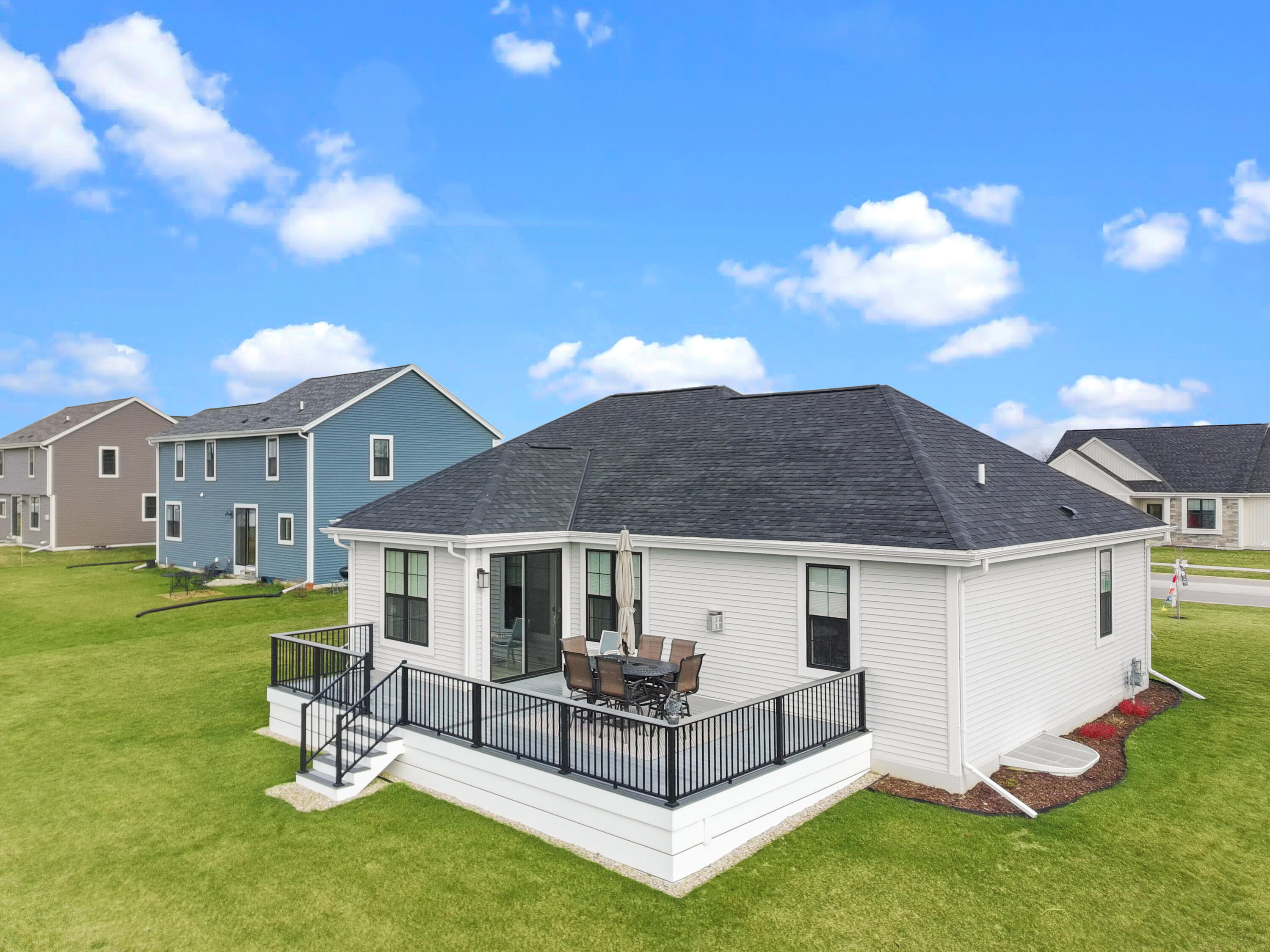 2689 Mapleton Avenue East Troy, WI 53120 - Photo 25 of 35 Rear