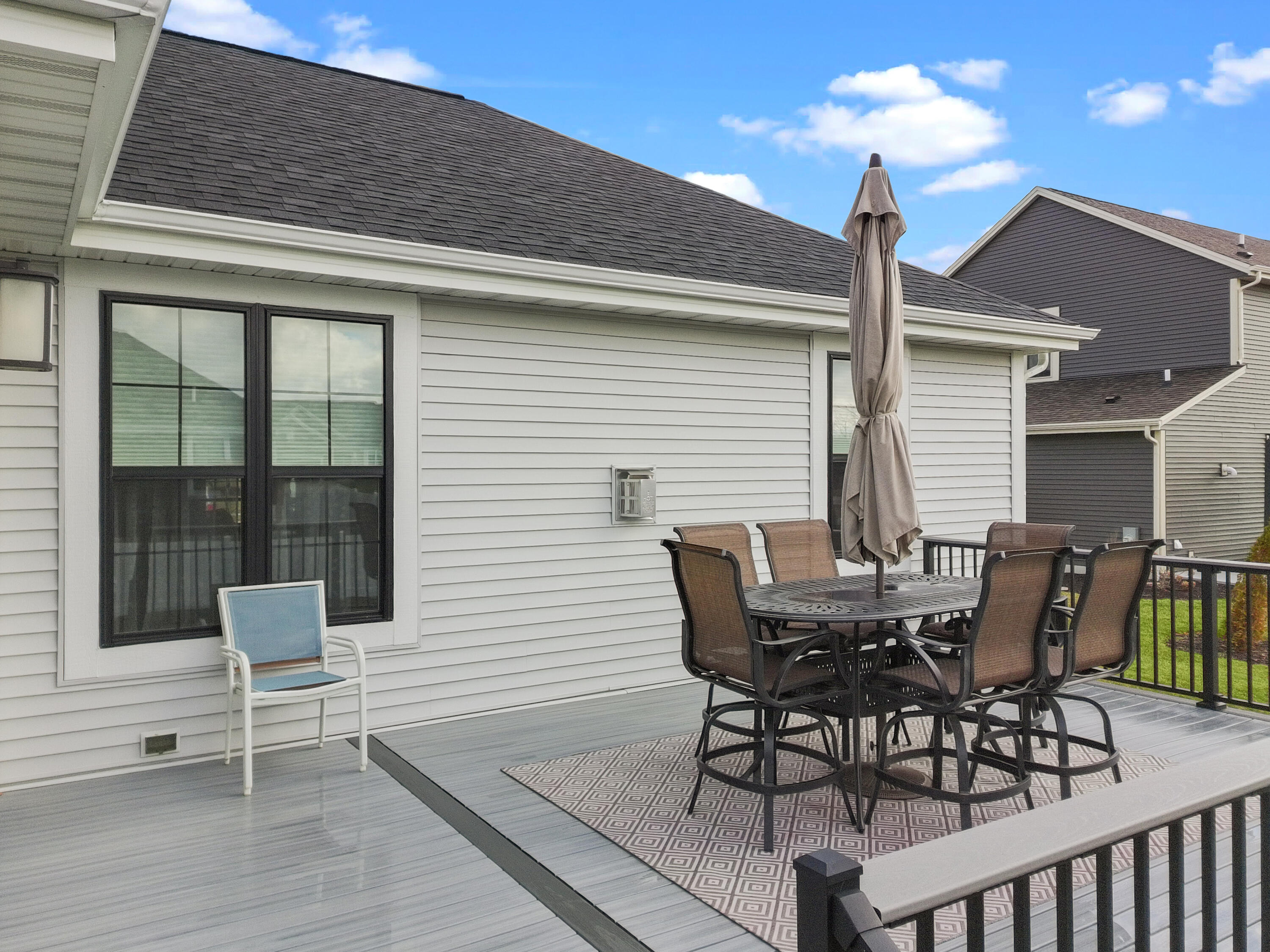 2689 Mapleton Avenue East Troy, WI 53120 - Photo 29 of 35 Deck