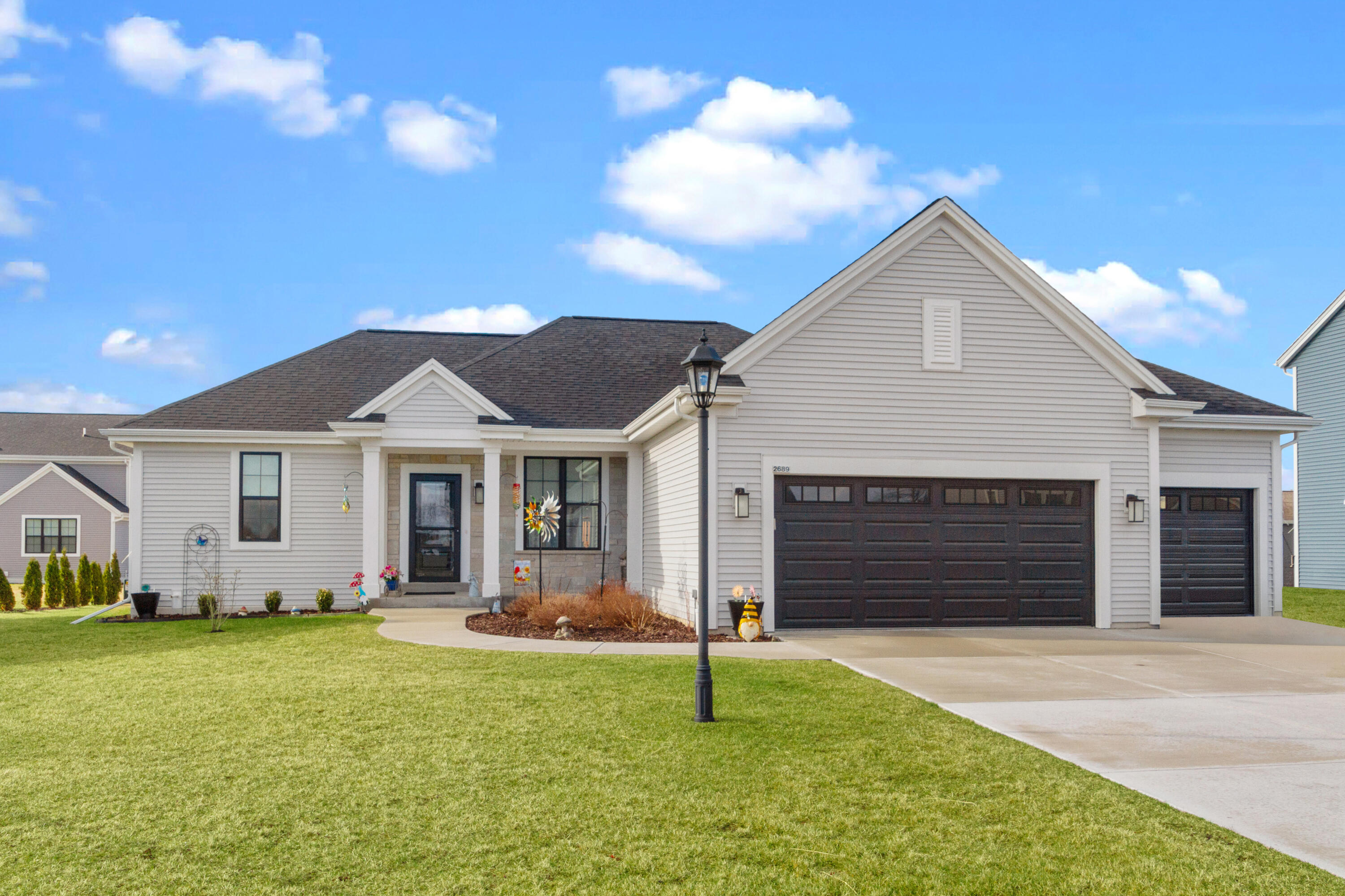 2689 Mapleton Avenue East Troy, WI 53120 - Photo 30 of 35 3 car garage